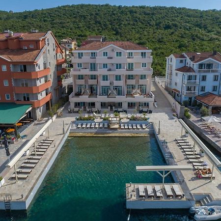 Apartments Adeona Tivat Extérieur photo