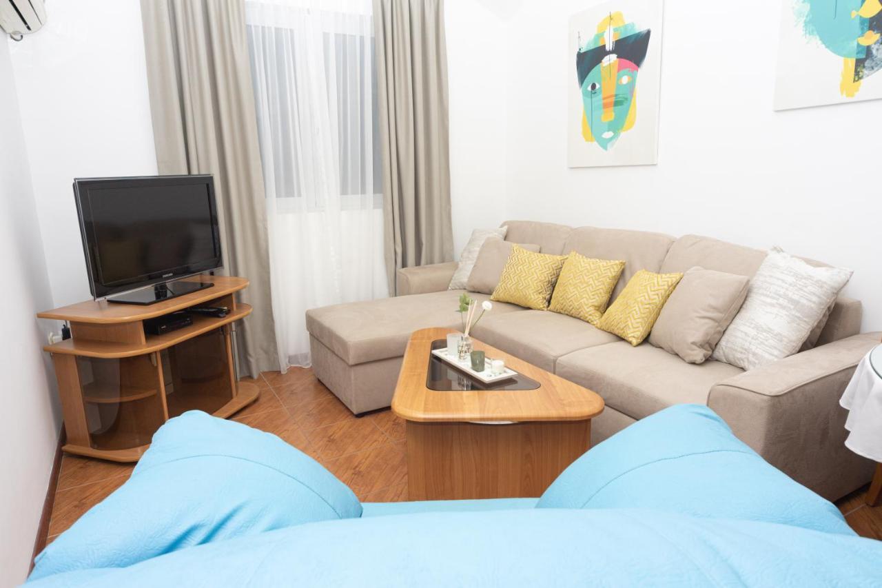 Apartments Adeona Tivat Extérieur photo