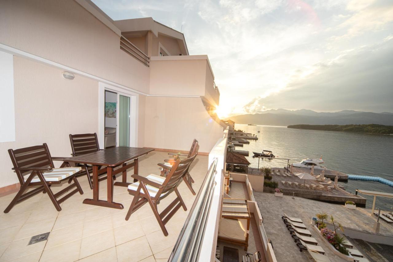 Apartments Adeona Tivat Extérieur photo